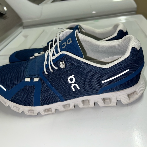 ON Women’s Cloud Navy Blue Sneakers Size 8.5 GUC - Picture 3 of 7